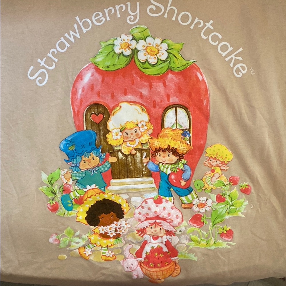 ๐ Strawberry Shortcake Women's Garden Party and Friends Short Sleeve T-Shirt S - Picture 1 of 3
